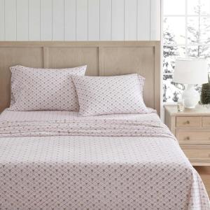 Martha Stewart – Flannel Sheets Full Size, Anti-Pilling & Wrinkle Resistant Cotton, Touchably Soft for All-Season Comfort – Matching Pillowcases & Fitted Sheet (Wreaths & Mistletoe Green)(Holiday Bows Red)