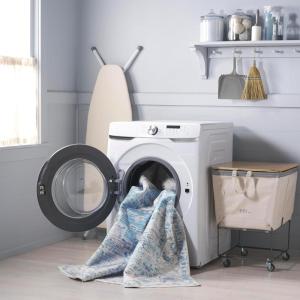 Martha Stewart x SAFAVIEH Machine Washable Area Rug Collection – 5′ x 8′, Rust & Blue, Slip Resistant & Easy Cleaning, Ideal for Ideal for Living Room, Bedroom, Dining Space (MSRW113Q)(Grey/Turquoise)