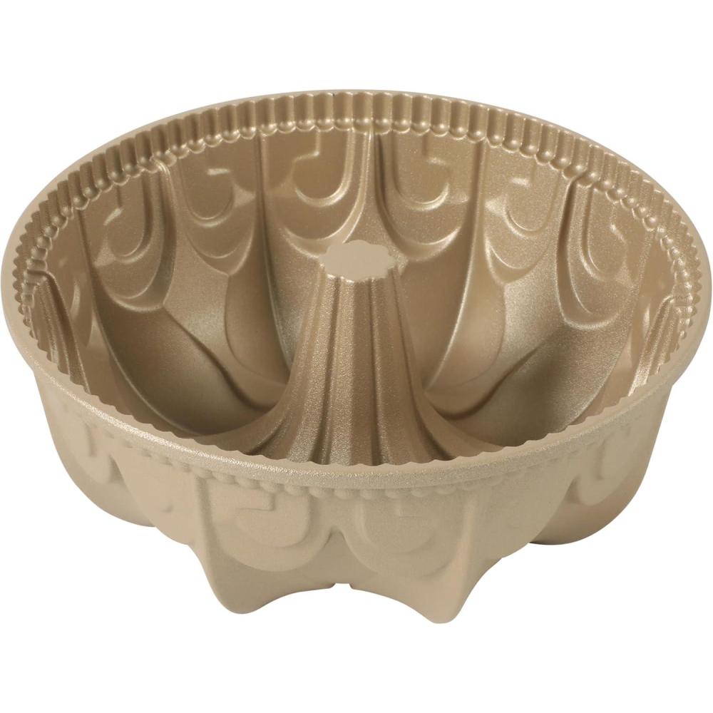imageMartha Stewart Dunelle 1075quot HeartShaped Cake Mold  Cast Aluminum Nonstick Bundt Pan  Easy Release OvenSafe to 450FChampagne Gold