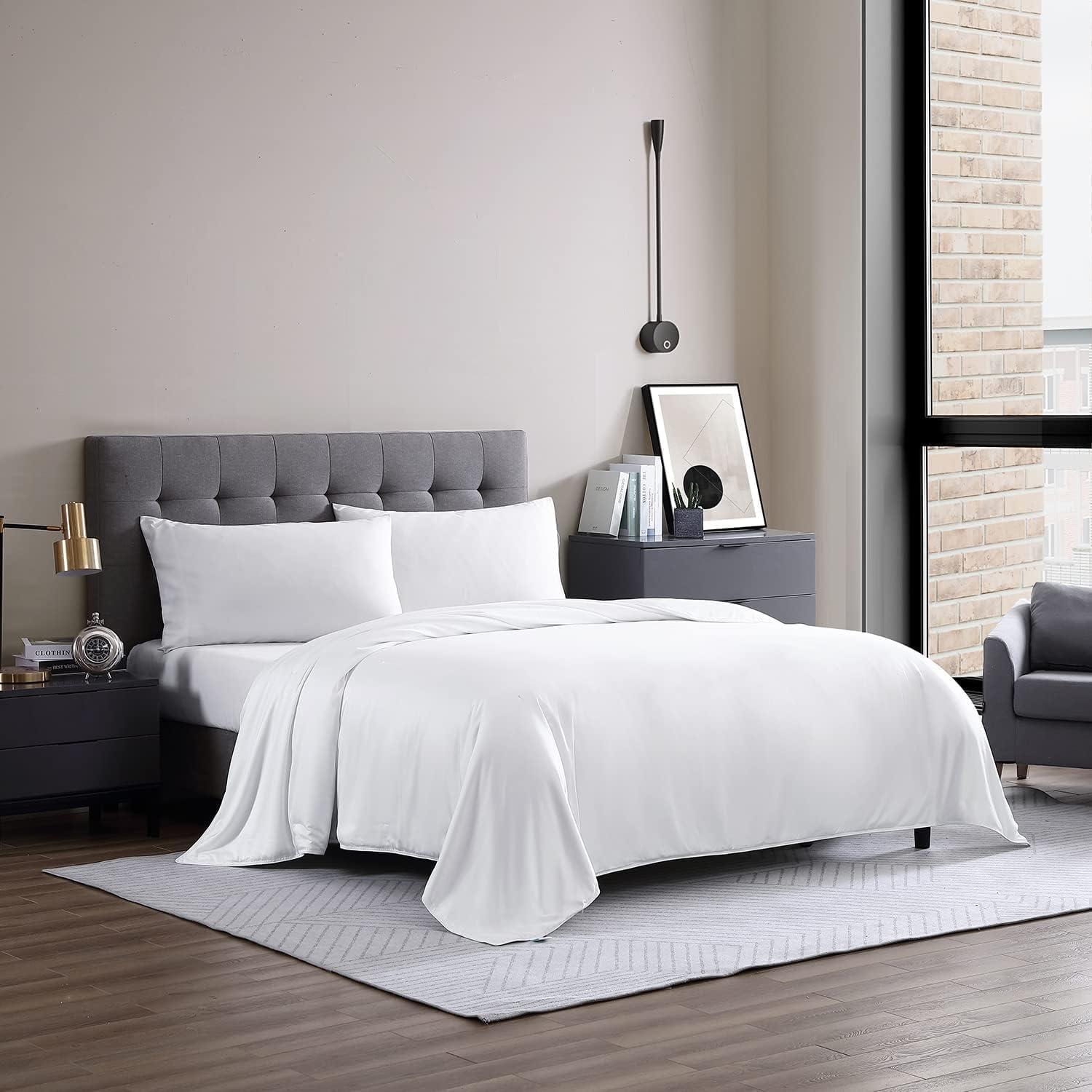 image:imageMartha Stewart 300 Thread Count Light Warmth 100 Long Staple Silk Filled Blanket King White