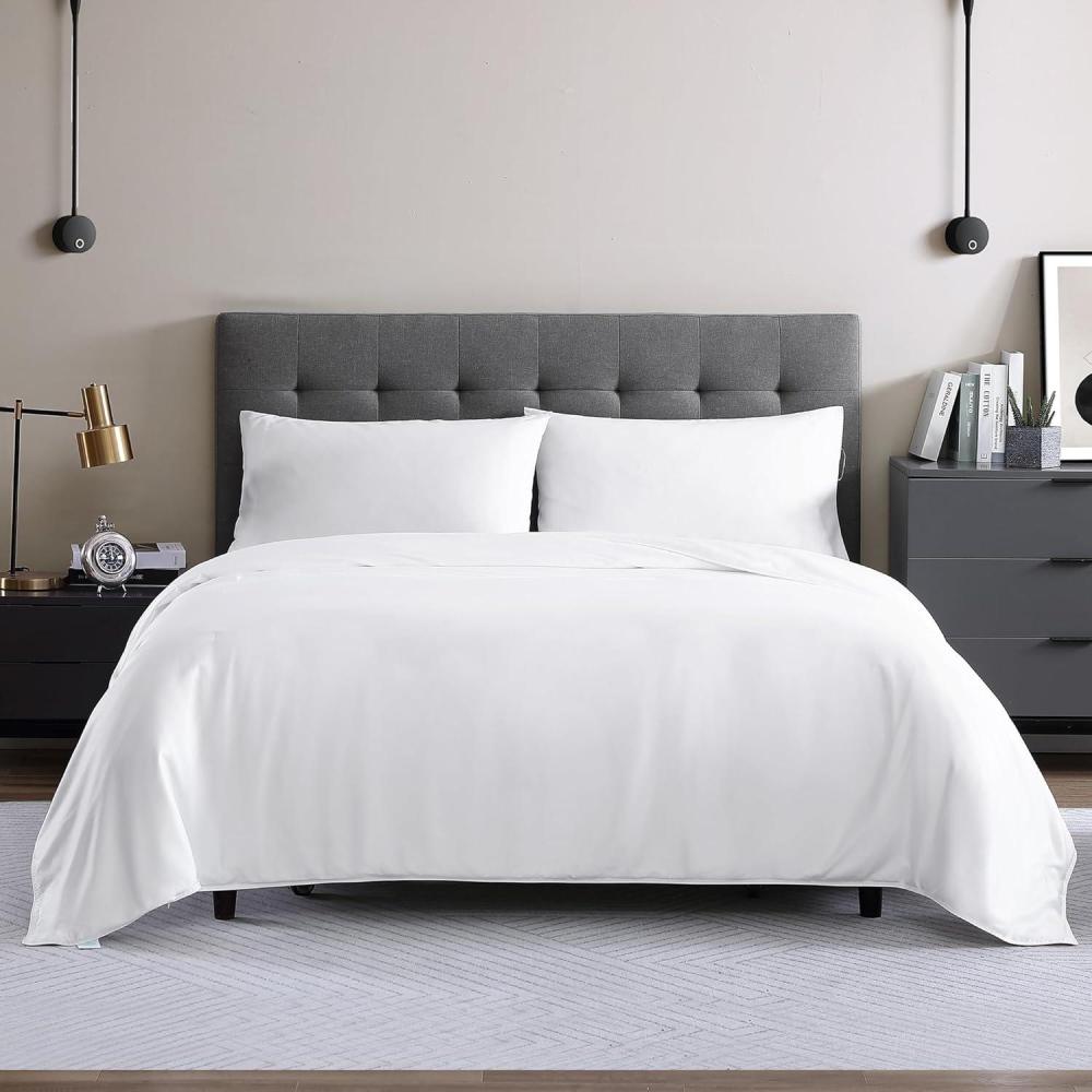 image:imageMartha Stewart 300 Thread Count Light Warmth 100 Long Staple Silk Filled Blanket  King White
