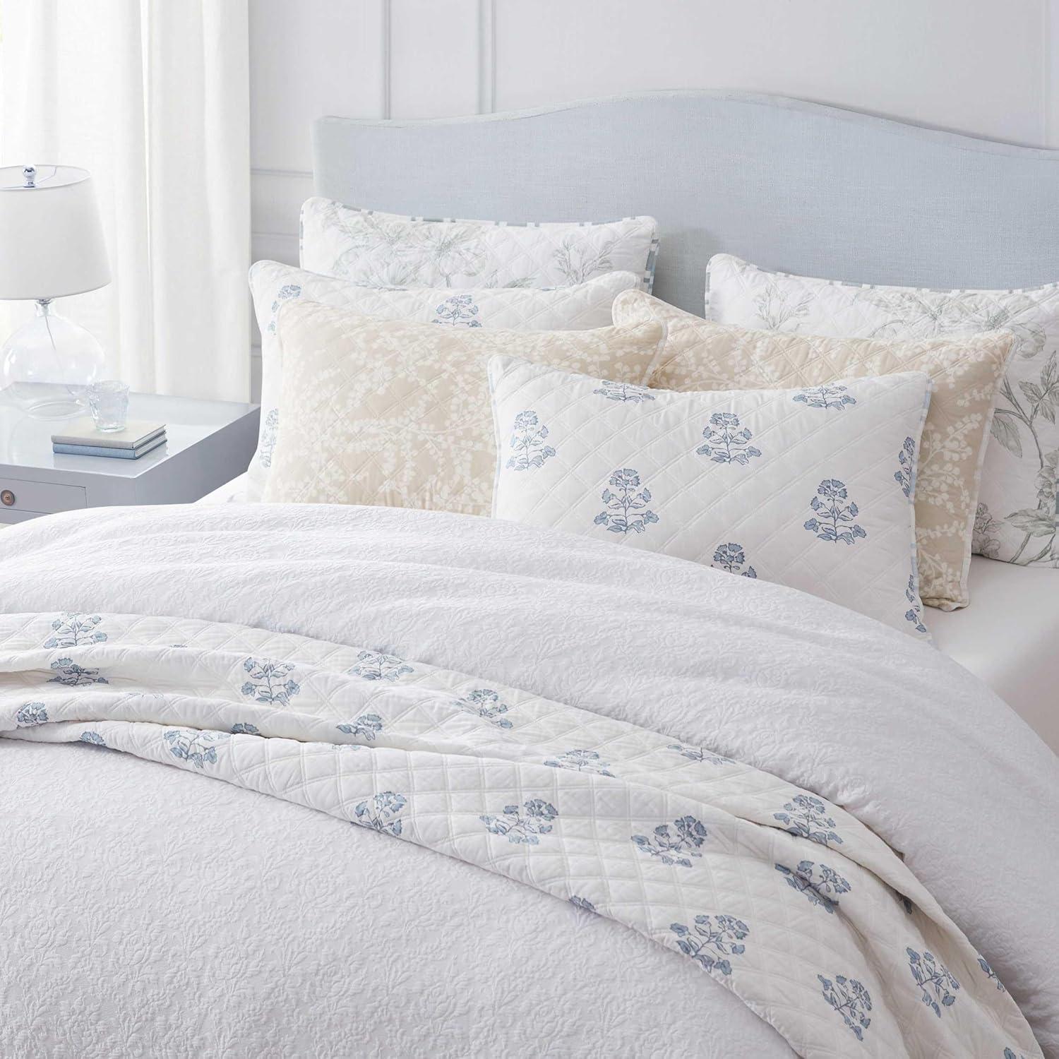 image:imageMartha Stewart Queen Duvet Cover Set Crisp amp Smooth Bedding with a Cotton Percale Lightweight Feel Reversible 3 Piece Bed Set with Matching Pillowcases Simple Scallop BlueGarden Trellis White