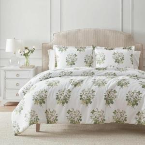 Martha Stewart – Queen Duvet Cover Set, Crisp & Smooth Bedding with a Cotton Percale Lightweight Feel, Reversible 3 Piece Bed Set with Matching Pillowcases (Simple Scallop Blue)(Avery Floral Grey)